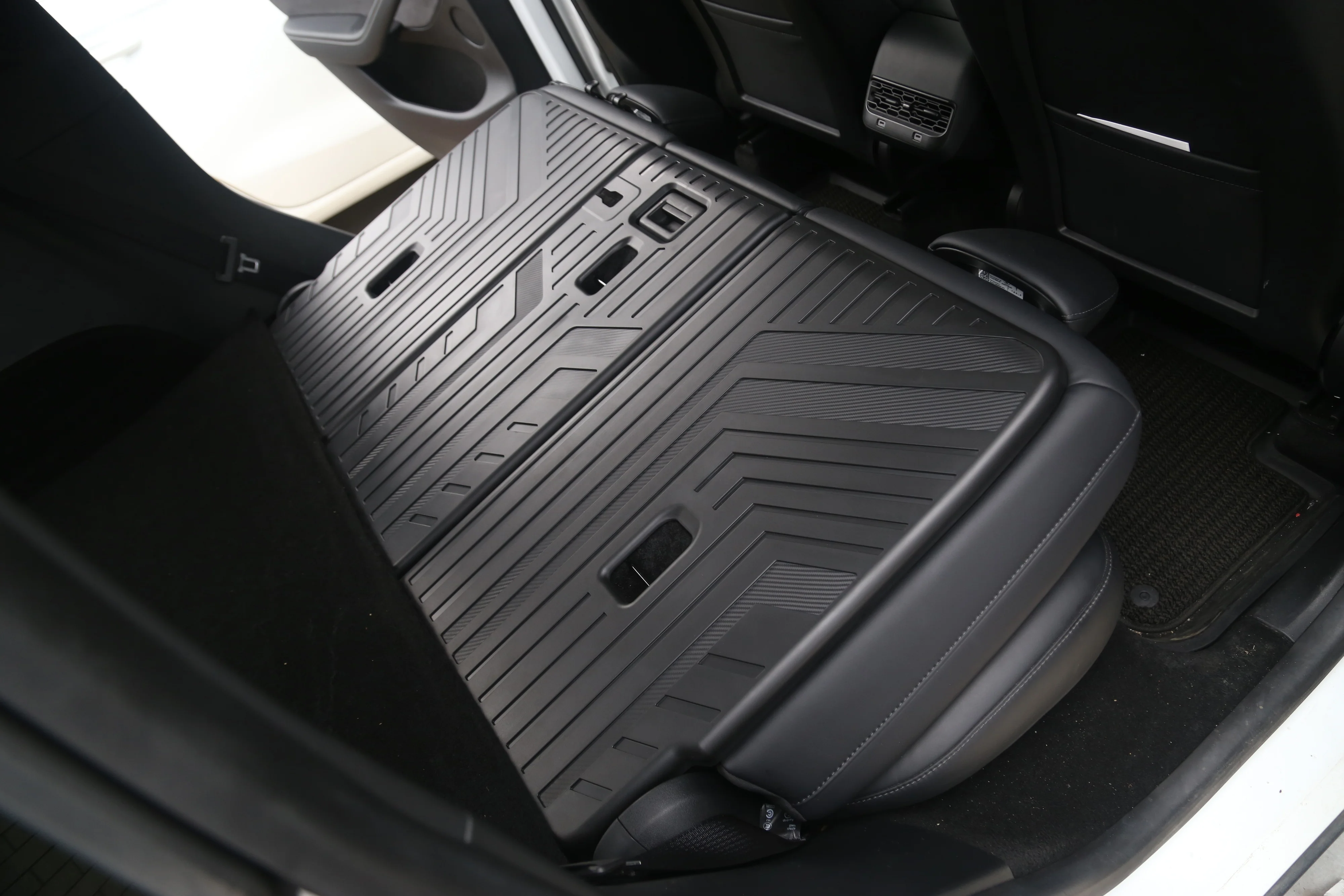 New Arrival ABS material Carbon fiber finish Rear Trunk Seat Back Mats for Model Y