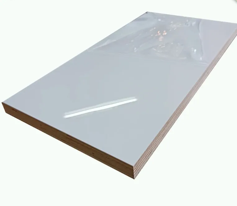 High Quality Furniture Grade High Gloss Both Side White UV glossy Melamine board Plywood /MDF Board cheap price