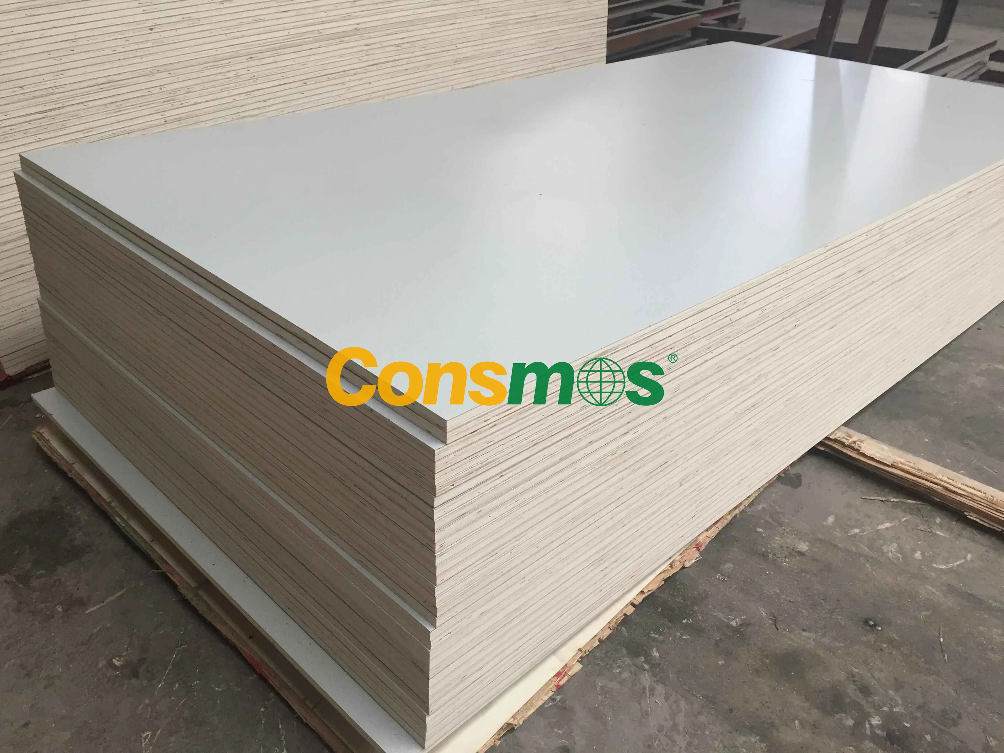 Linyi Consmos 12/18mm furniture grade full poplar core HPL faced plywood Panel fireproof