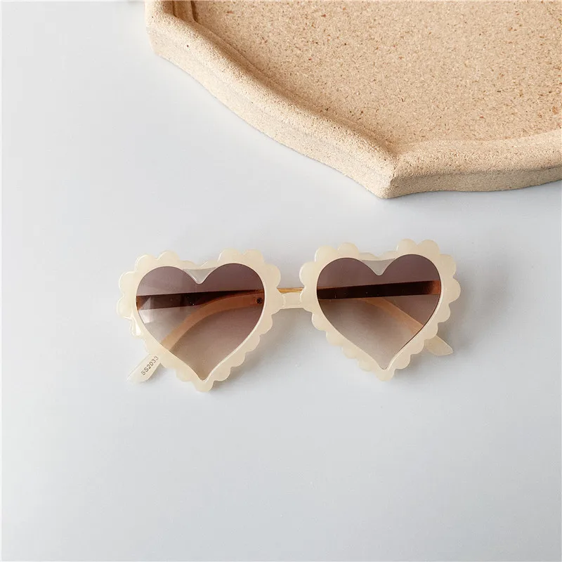 2022 Hot Sale Children Lovely Heart Shape Sunglasses Baby glasses For Girls Boys Students Kids Sunglasses Shades 6 Colors