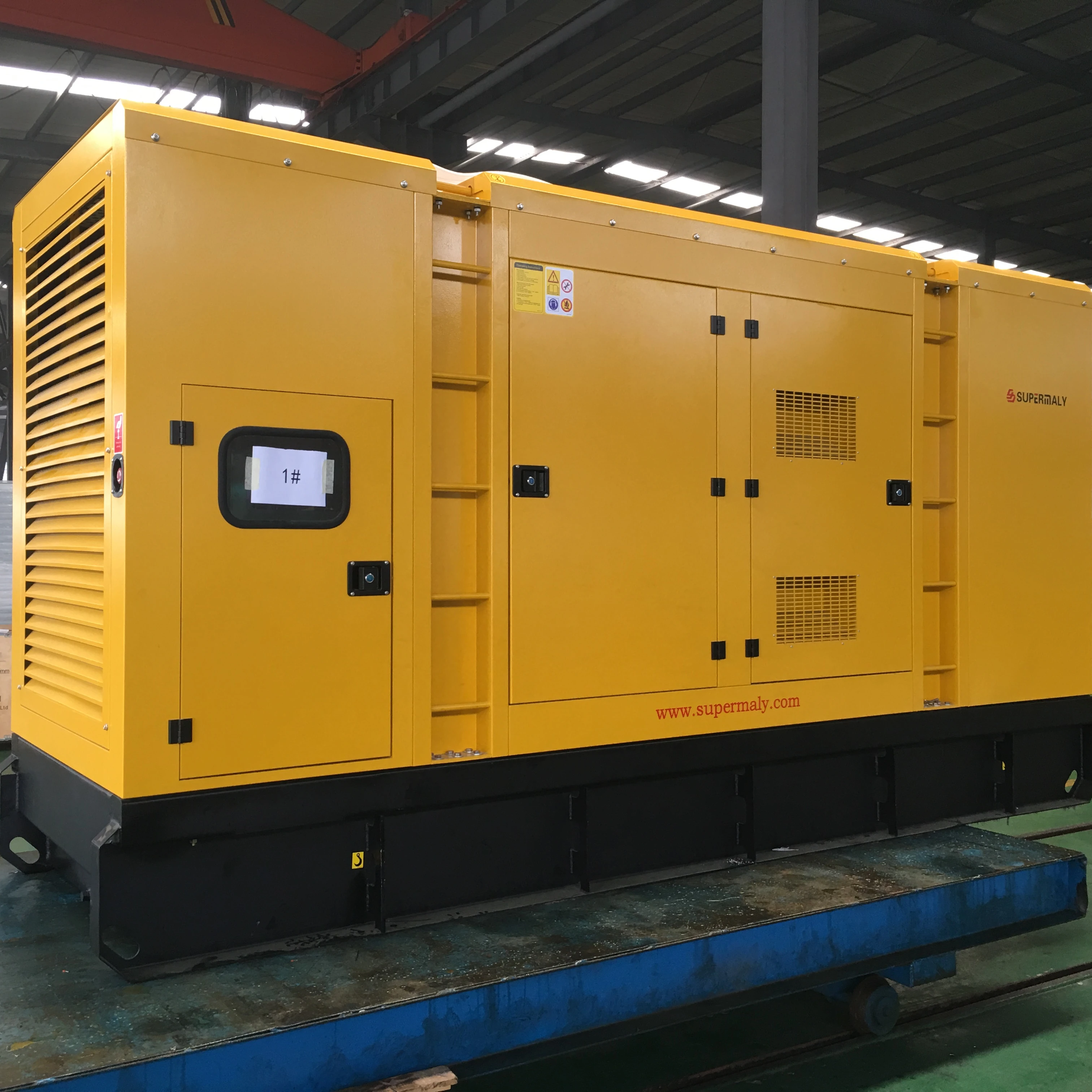 Бесшумный шкаф/генератор открытого типа 250 кВт 312.5kva работает на дизельном двигателе