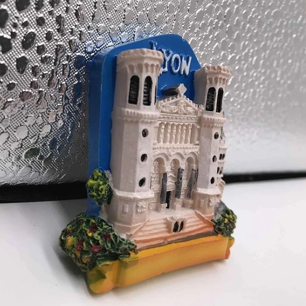 Resin 3D refrigerator magnets Lyon, France tourist souvenirs Resin handicraft
