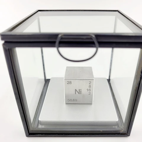2N6 Nickel Cube Customized Table Display High Purity  Metal Cube with Al Alloy Base glass box