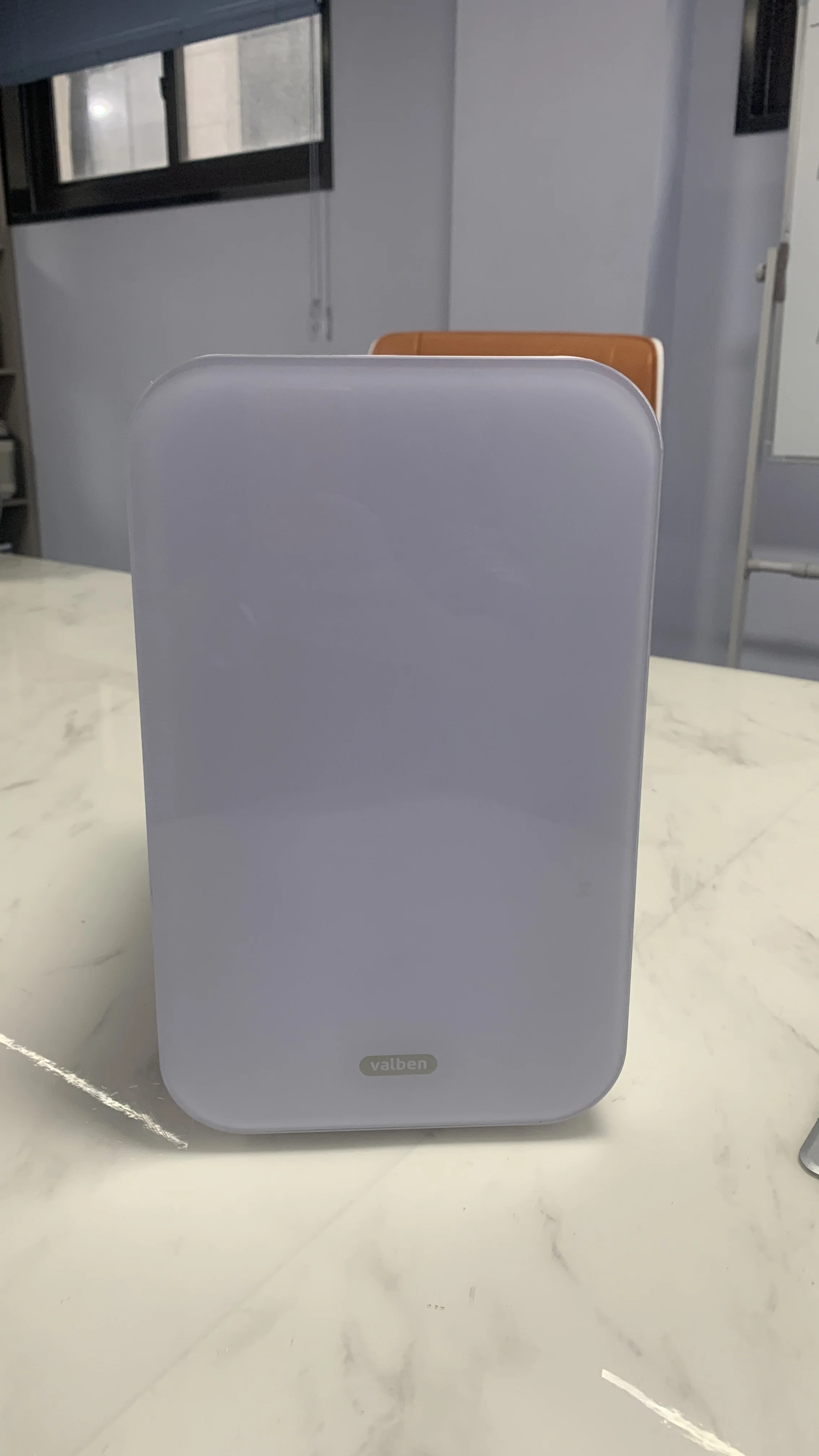 Hot Sale Custom Portable Mini Size Home Hotel Refrigerator Mini Small Fridge