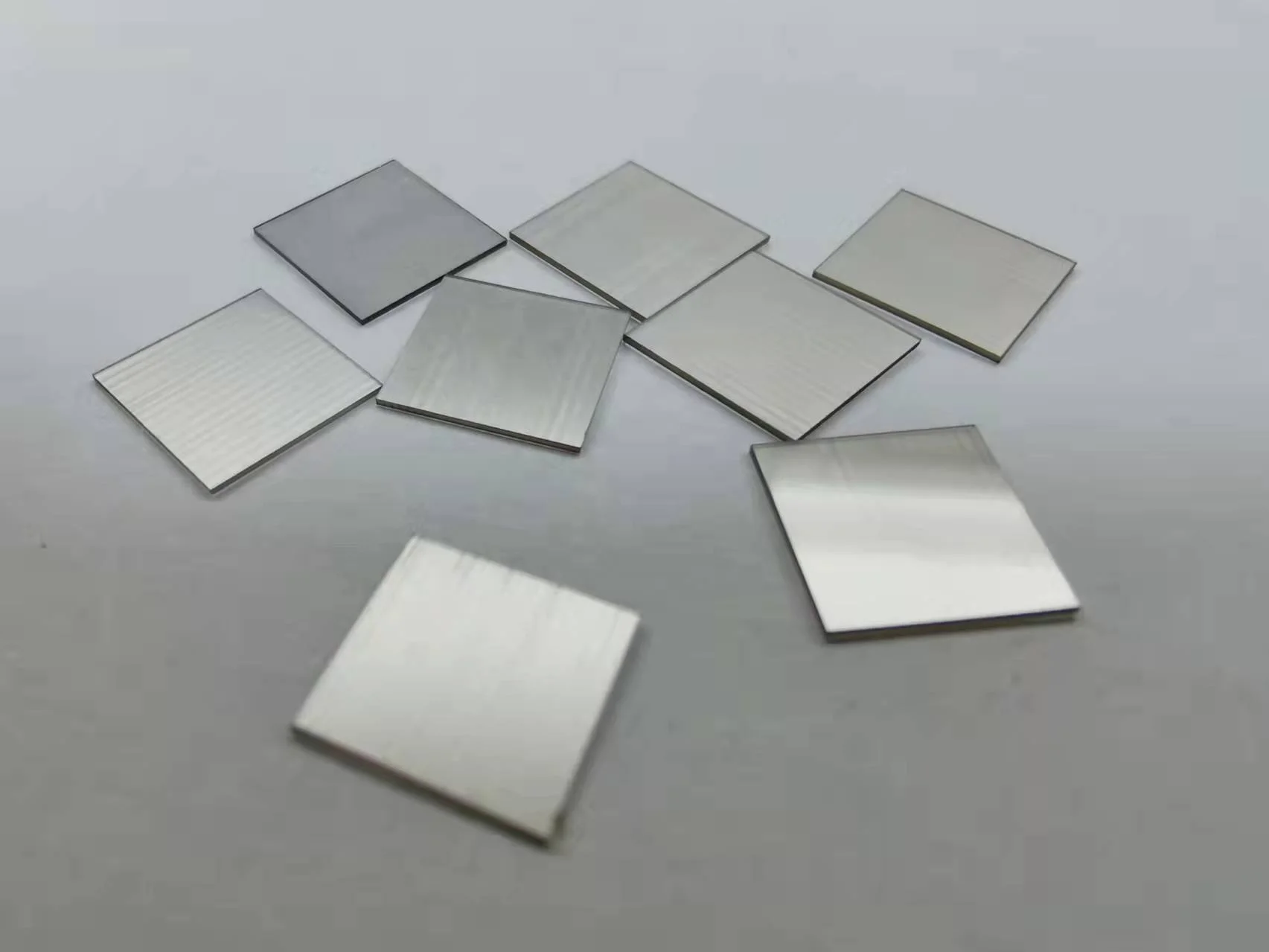 Mono CVD 8x8x0.3mm square shape diamond crystalline plates for CVD seeds use