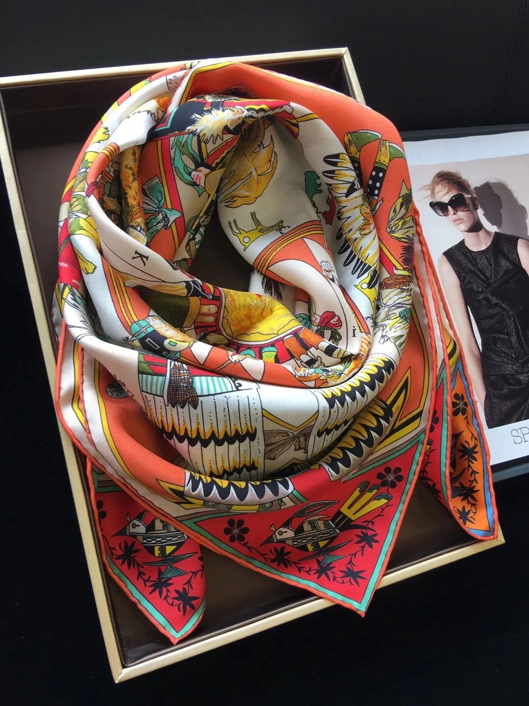 High Quality Custom  90*90cm Double Sided Printing Luxury Twill Film 100% Silk Satin Scarf