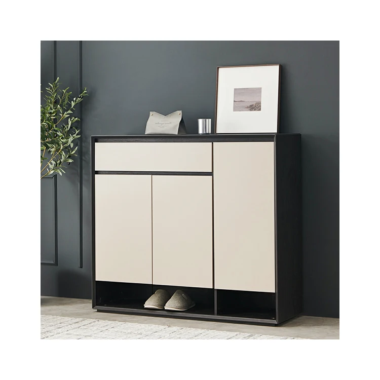 Деревянный шкаф для хранения обуви