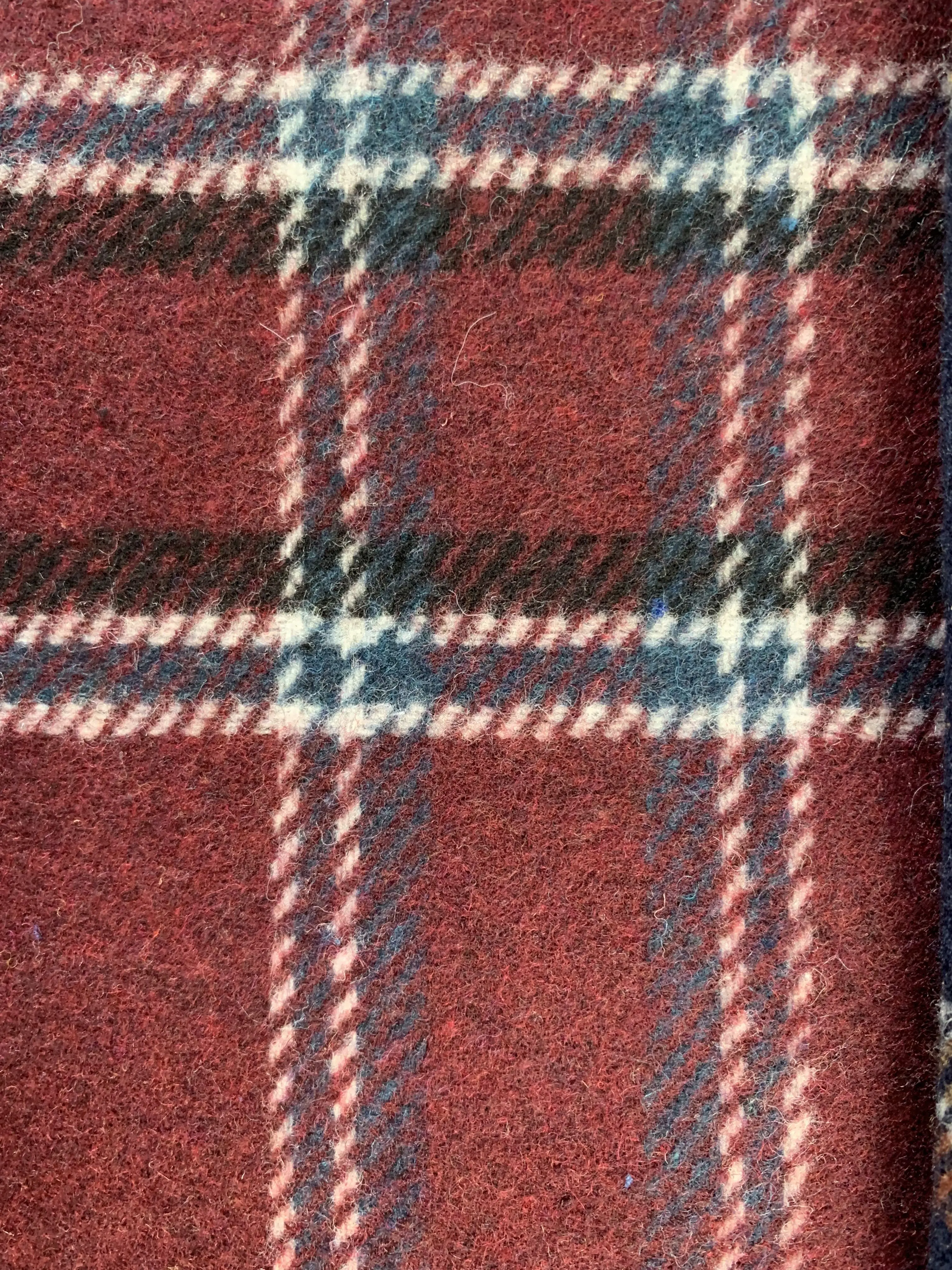 MENS SHIRT IN HEAVY WOVEN POLY WOOL FLANNEL ODM CUSTOMIZED