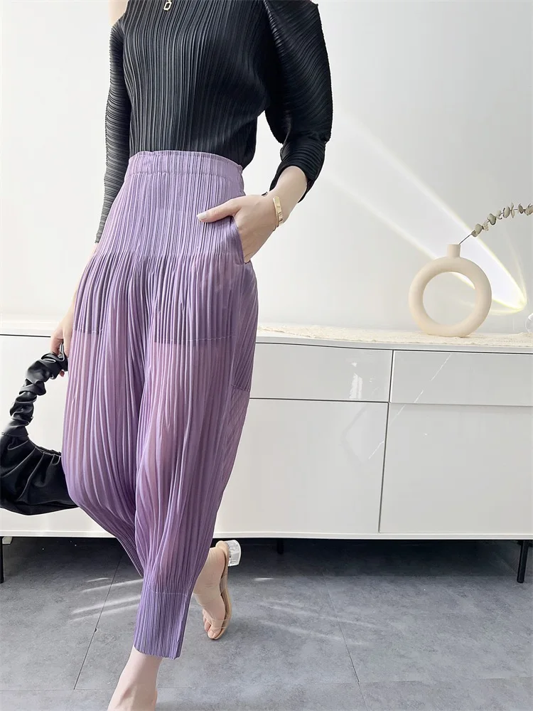 Women Casual Loose Miyake Pleated Carrot Pants Elastic Waist Solid Color Pocket Summer Harem Pants pleated pant