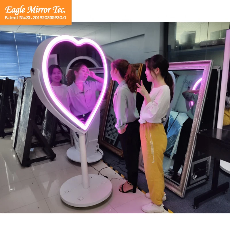 The Most Popular Beauty Ring Mirror Photobooth for Wedding