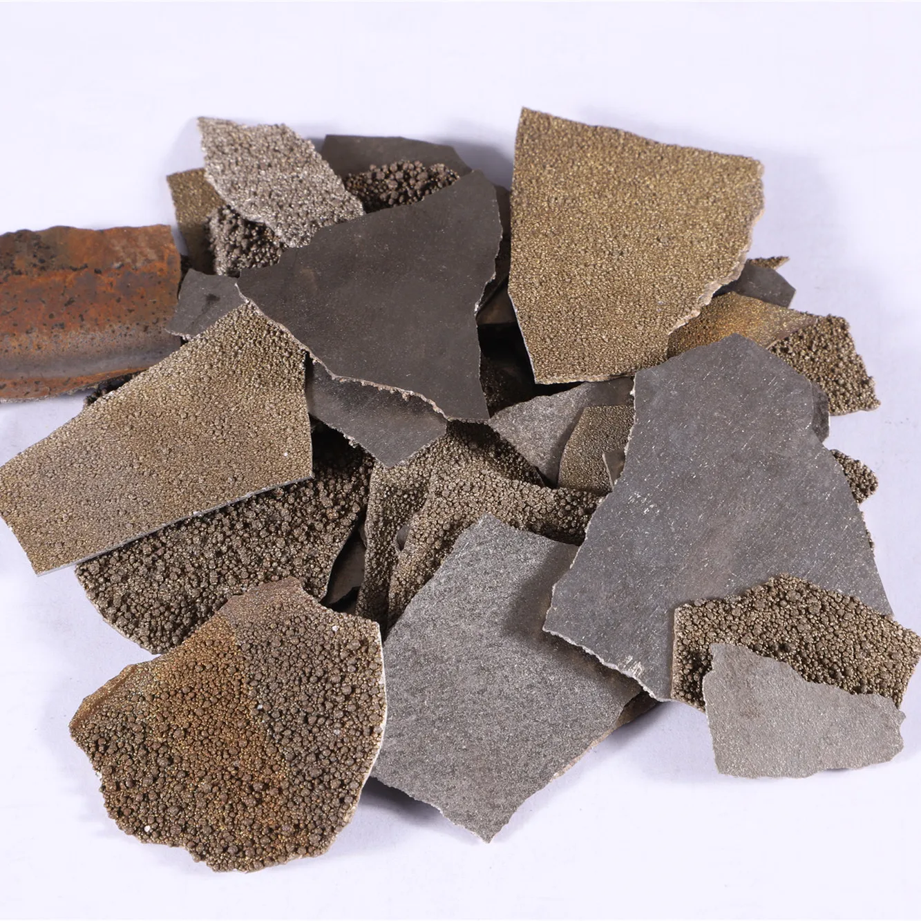 Electrolytic Manganese Flakes 99.7%min Manganese Flakes High Purity Mn