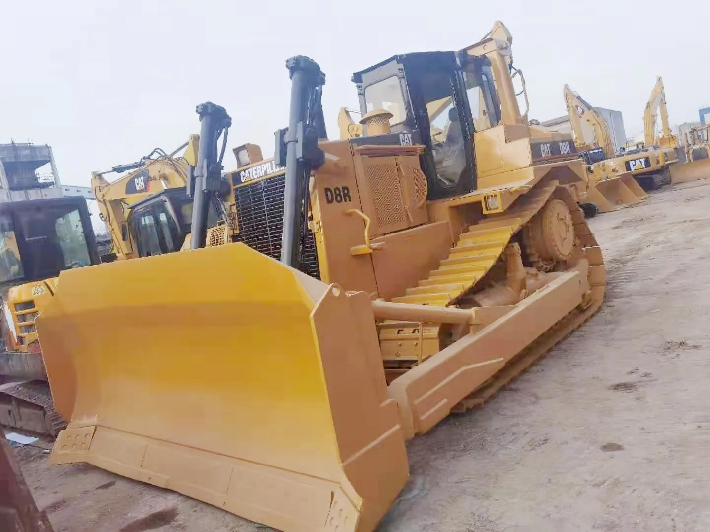 Second hand Bulldozer Caterpillar D8R Cheap Used USA Caterpillar CAT D8R Crawler Bulldozers For Sale