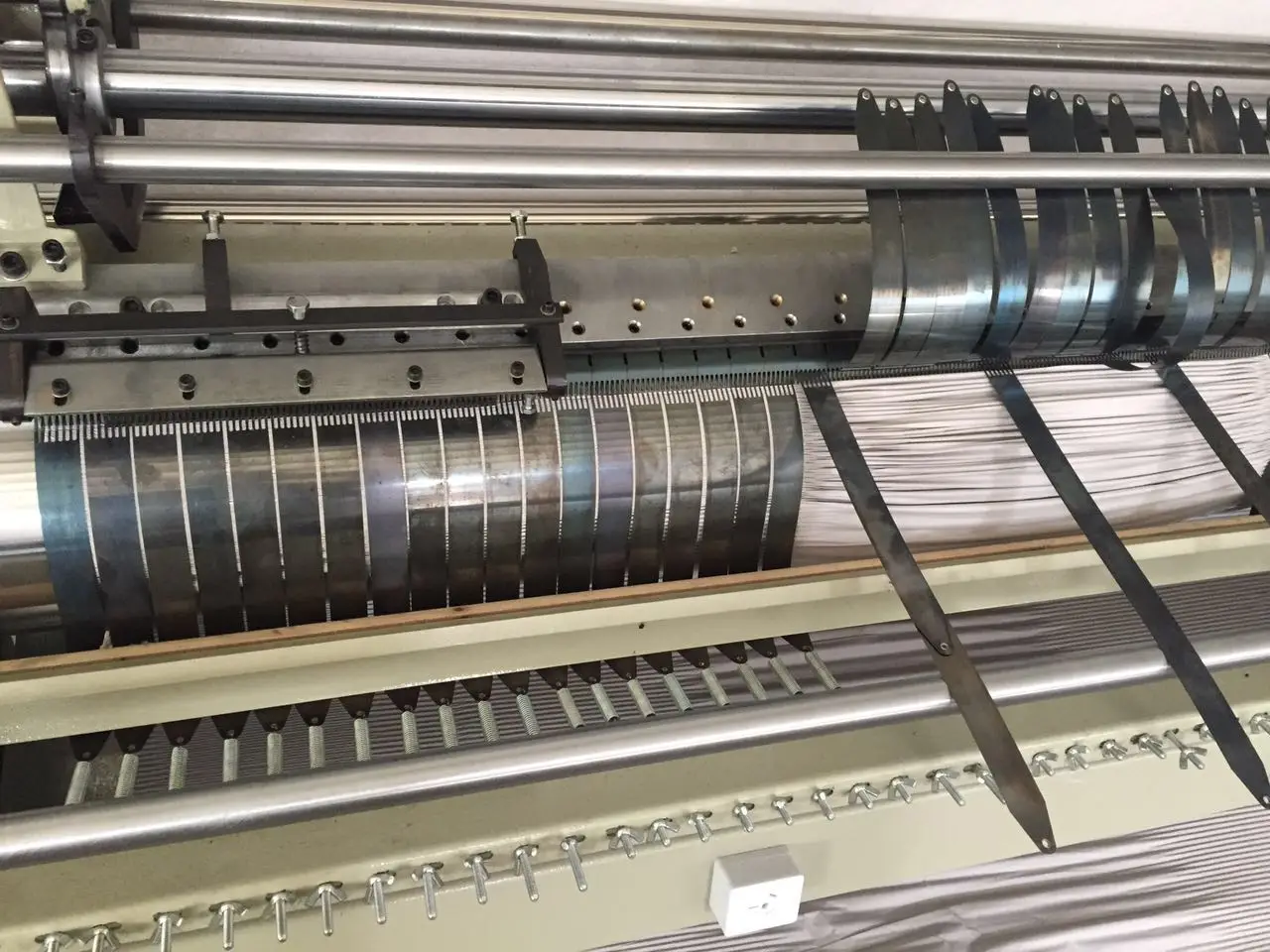 
416 pleates on fabric making machine shrink pleating machine 