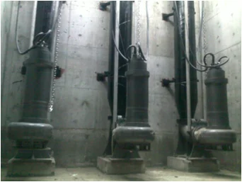 Automatic submersible pump for waste water treatment plant