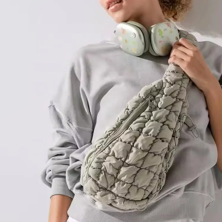 Wholesale Women Puffer Sling Bag Shoulder High Quality Custom Sports Bag Fashion Quilted Chest Bag for Women