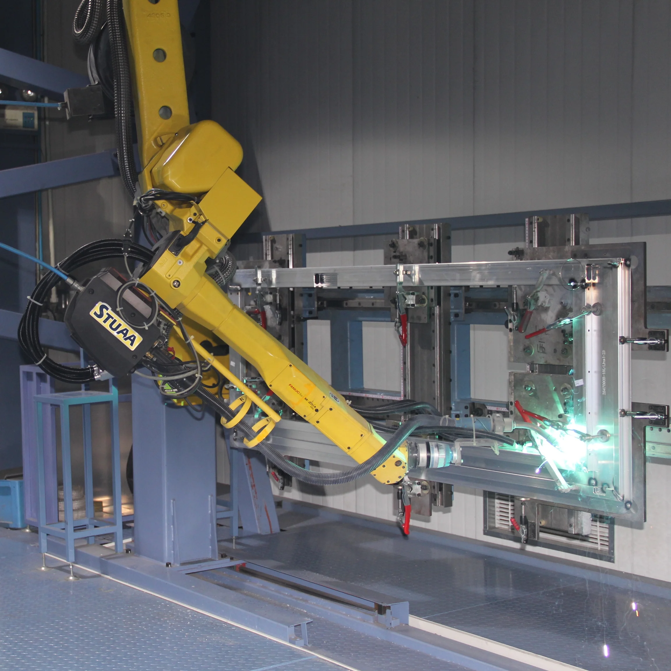 Industrial robotic mig welding robot workstation station automatic welding production line