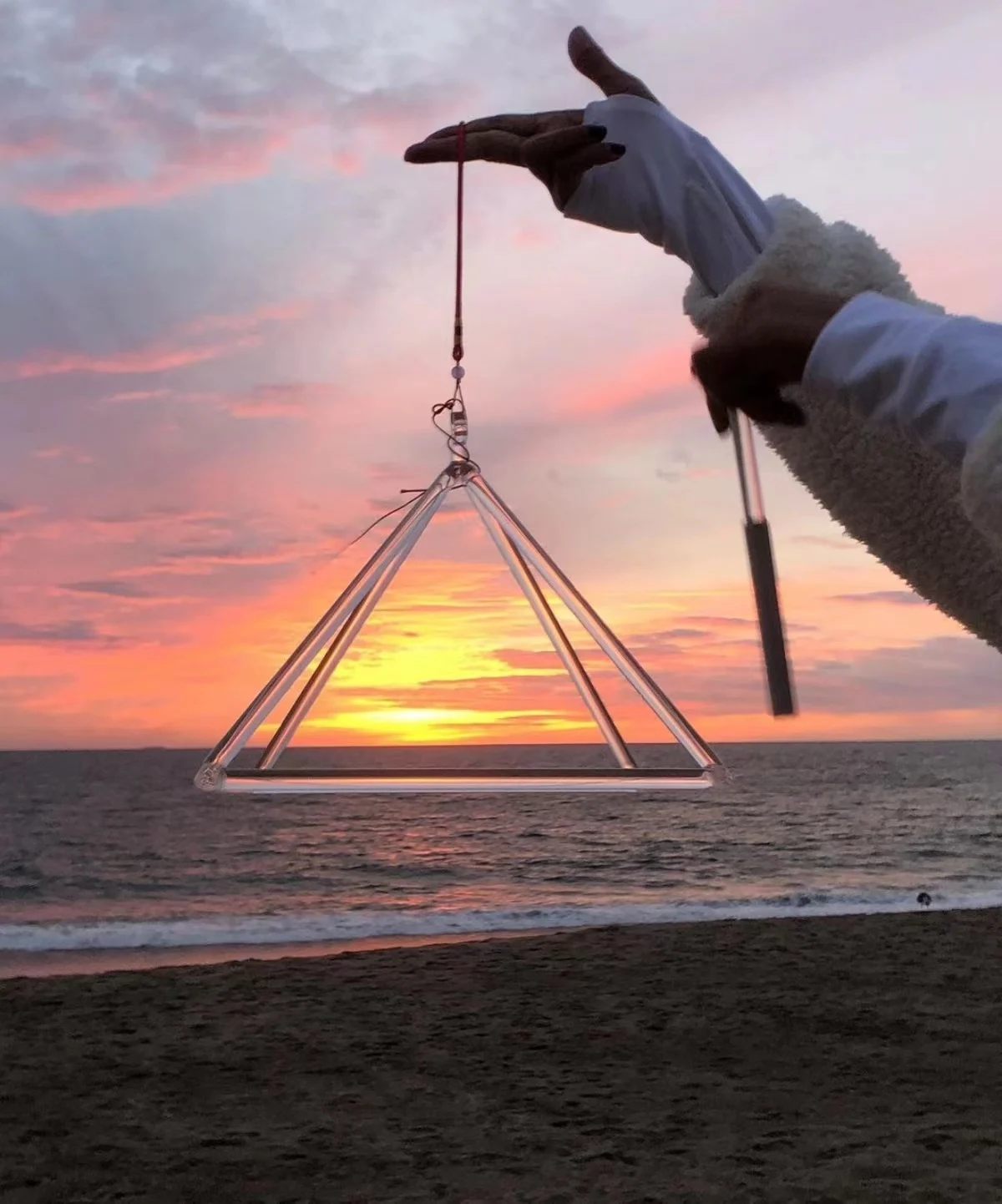 AMAZING Meditation Triangle Singing Quartz Pyramid Crystal Singing Triangle For Sound Healing