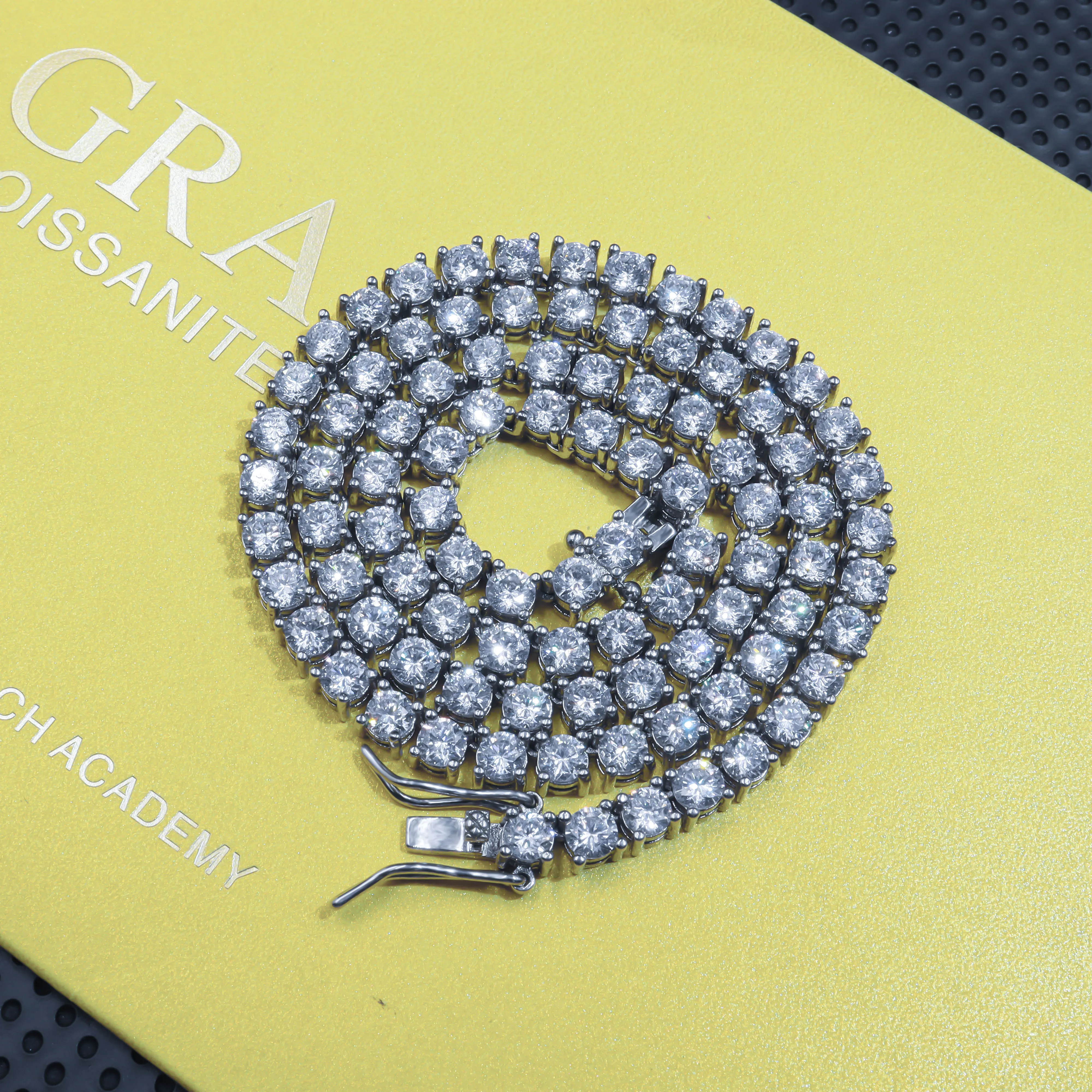 Wholesale Price fashionable Tennis Chains  VVS D  Hip Hop 925 Sterling Silver  5mm 6mm  Diamond Moissanite custom style