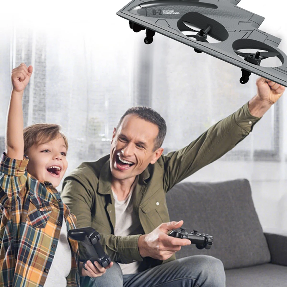 EPT 2.4G Real-Time Transmission Camera Four-Axis Aircraft Remote Control Quadcopter B2 Toys With Camera