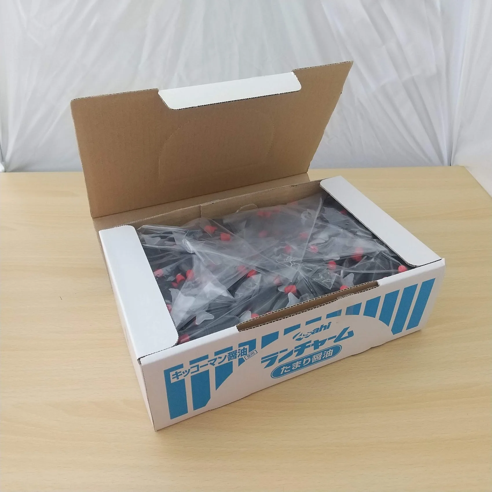 Fish-shaped wholesale easy use light sweet soy sauce for sushi