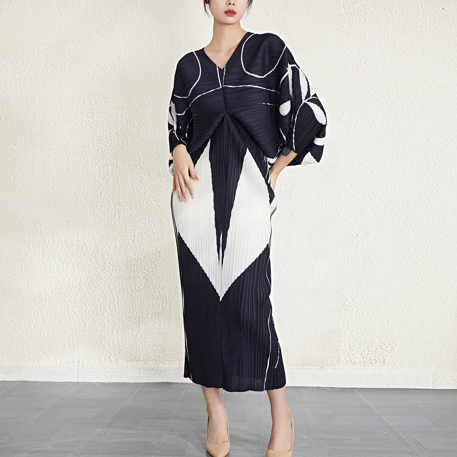African Women Dresses Fashion 2022 Latest Miyake Design Pleated Dress Woman Loose Digital Print Bat Sleeve Evening Dress