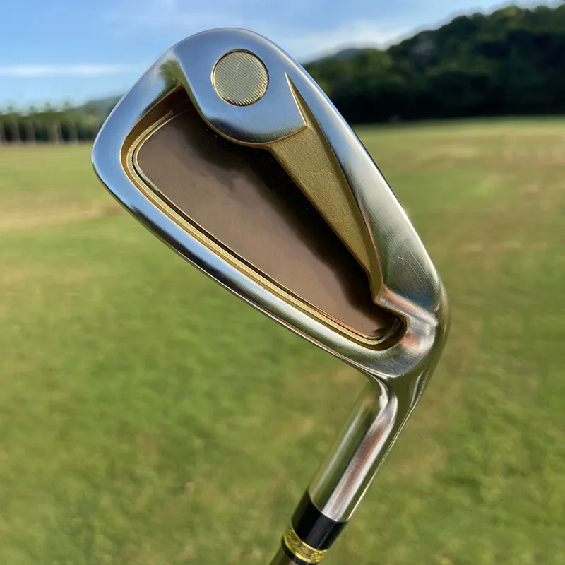 Factory Manufacturing Golf Shaft Hot Selling Unique Low Center Of Gravity Custom Logo Wholesale  Golf Iron Clubs