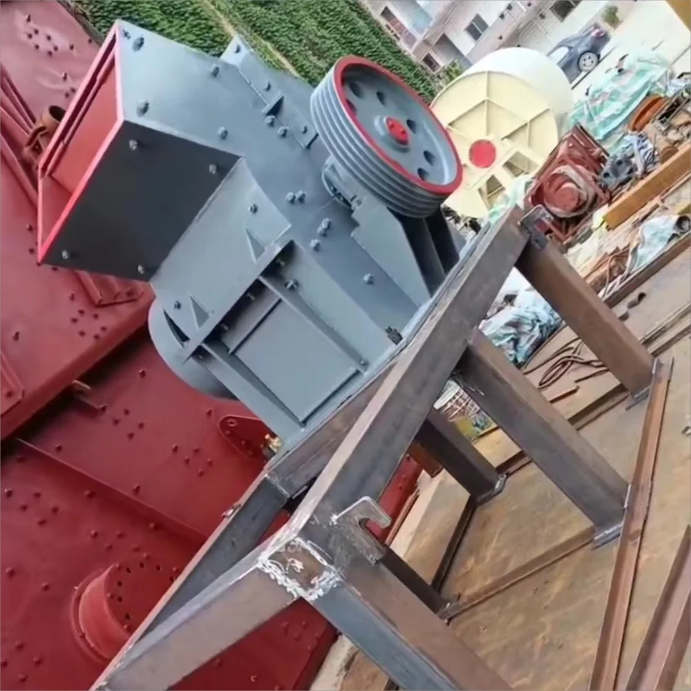 China Factory Direct Sale Stone Hammer Crusher Crushing Limestone/coke 10-15 Tonnes Per Hour Rock Hammer Crusher