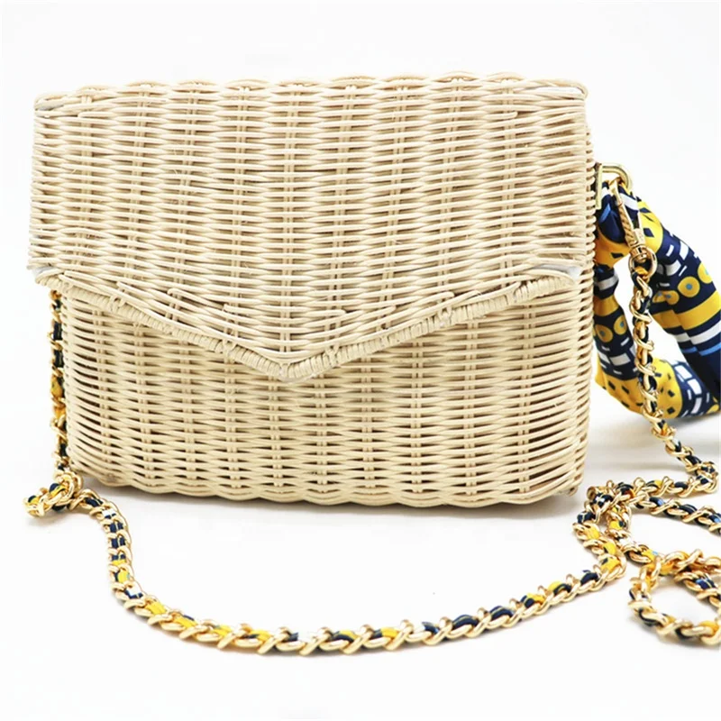 Ladies summer sea beach rattan bags shoulder straw bag eco friendly bohemian handmade straw bags with metal chain