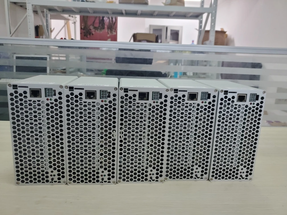 on stock new goldshell ST-BOX  computer server make with pow supply