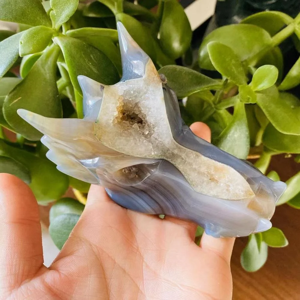 Wholesale Natural Carved Agate Geode Dragon Head Skulls Crystal Crafts Druzy Agate Dragon For Fengshui Decoration