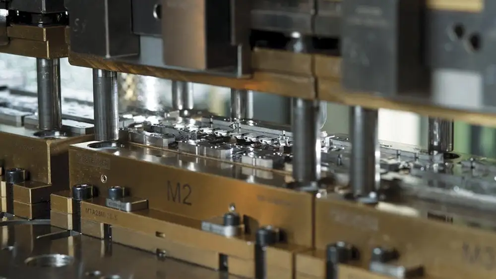 Metal Stamping Laser Cutting Mirror Polished Labels Stainless Steel Aluminum Engraved Round Blank Charm Tag