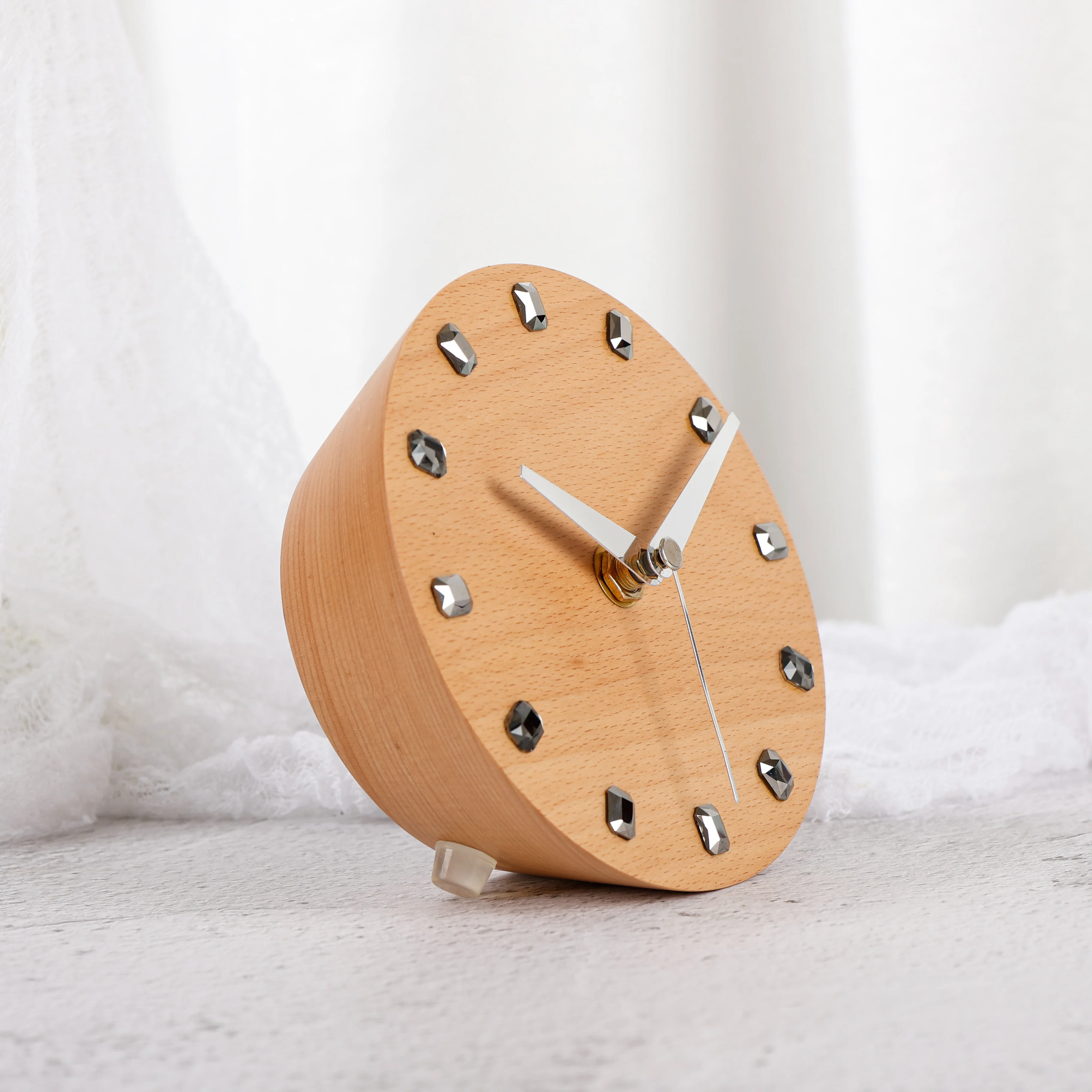 Gift clock silent home decor table desk bedroom clock with shiny clock face