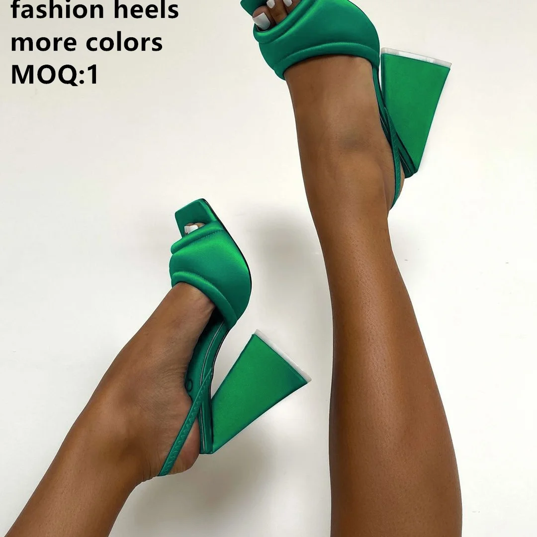 2022 Fashion Summer Jelly Green Square Block Heel Slingbacks Stylish Peep Toe Ladies Dress Shoes Accept Custom Logo Heels