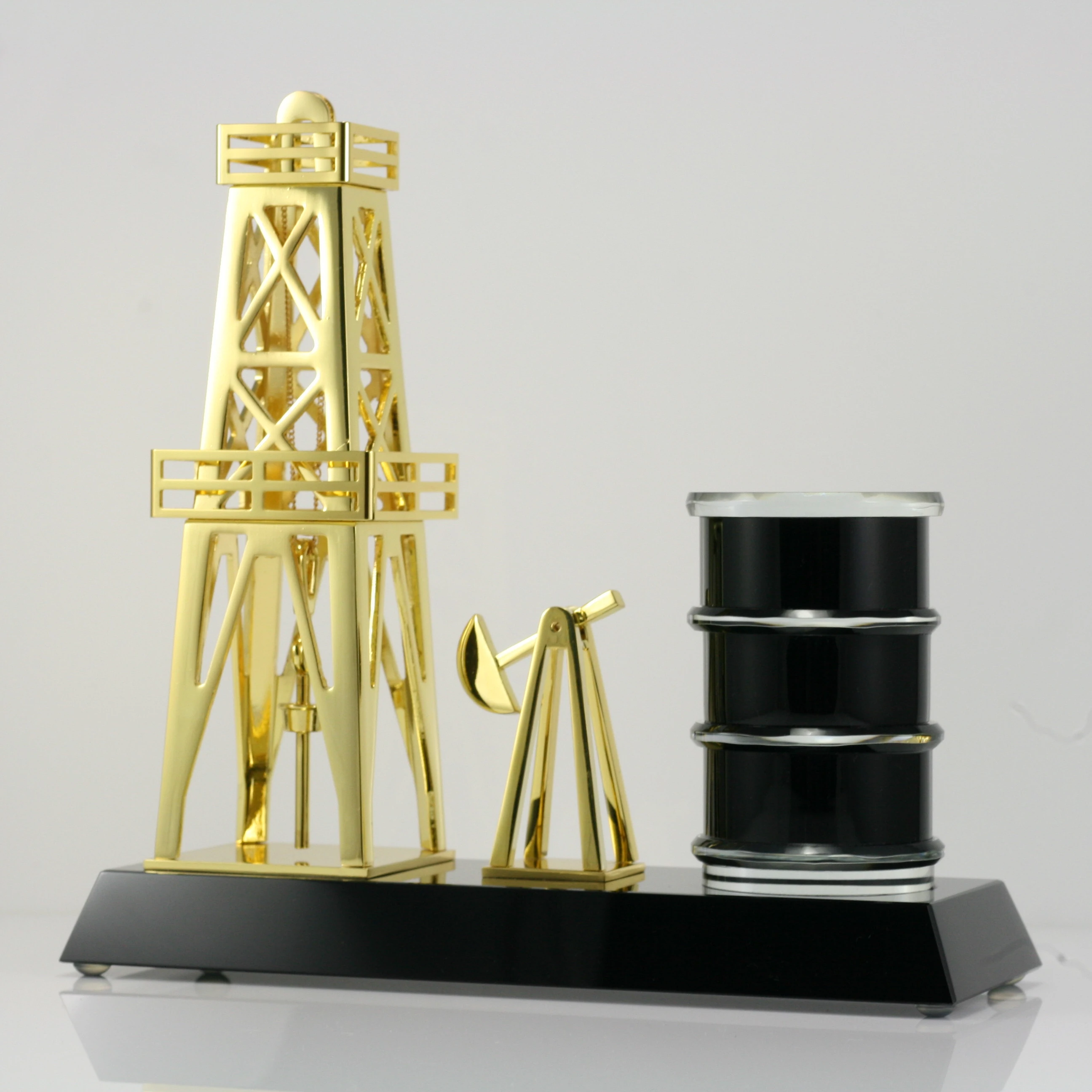 New design oil rig souvenir golden petroleum equipment gift crystal oil rig model gift CL131
