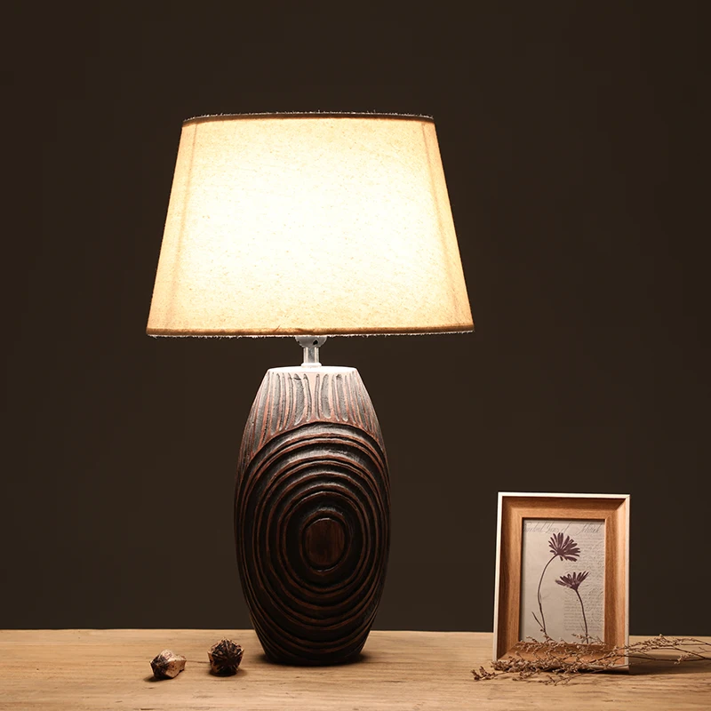 Wholesale elegant read night geometry abstract custom bedside table lamp with vase