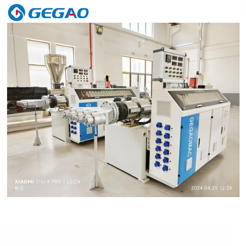 Four Outlet 16-32mm PVC Plastic Pipe Extruders Machine Mini Plastic PVC Pipe Extruder Extrusion Machine