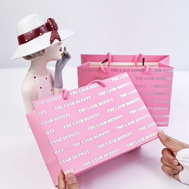 Luxury  sliver/Gold Foil Stamping Paper Party Favor Bags Personalized Christmas Paper Gift Bags Custom Paper Bags With Handles