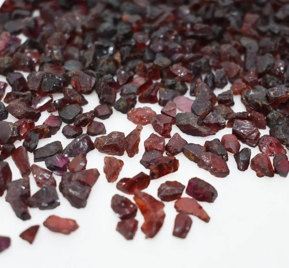 Excellent Quality Natural Mozambique Garnet Rough Gemstone, Semiprecious Loose Gemstone Wholesaler