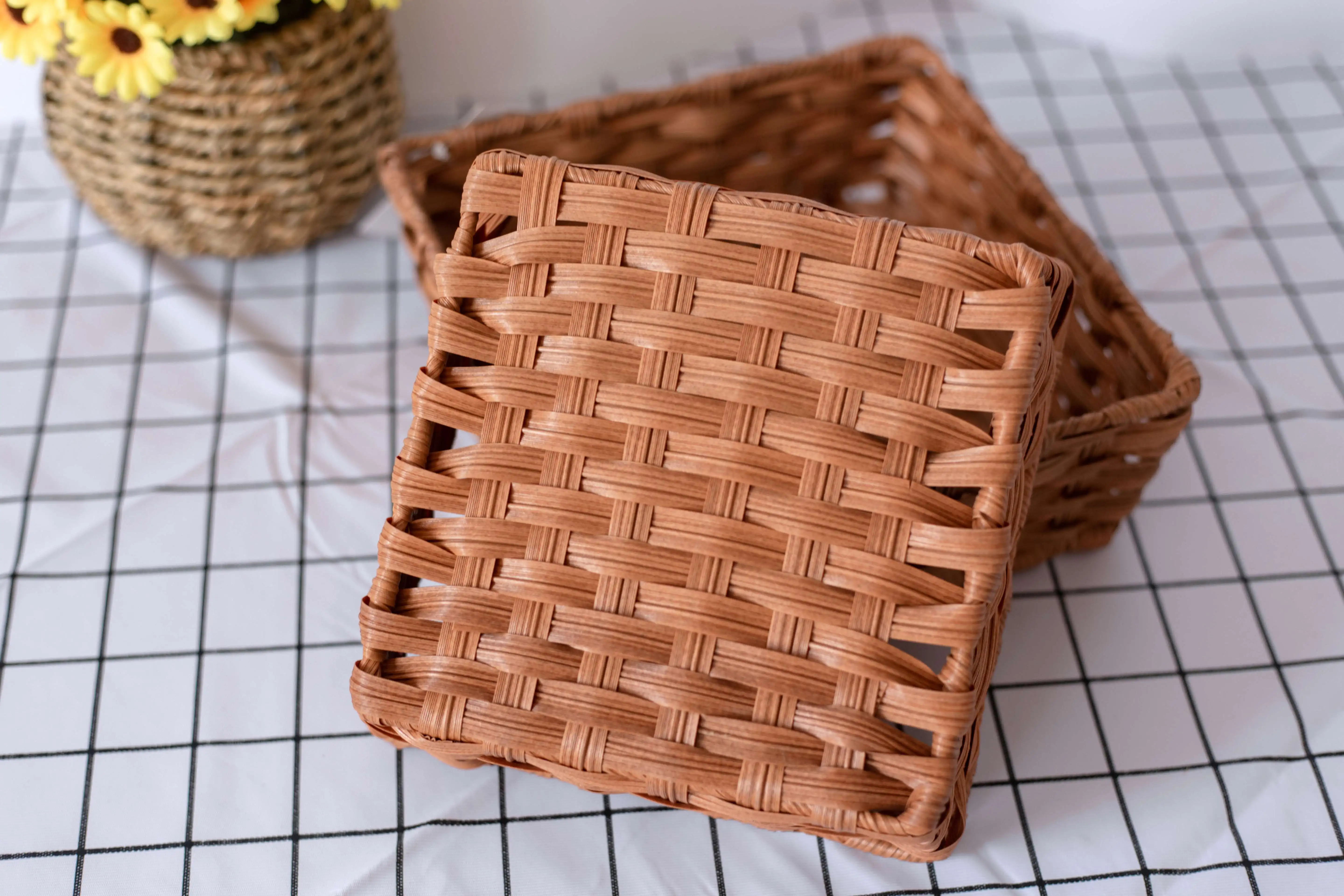 Household Grey PP rattan Plastic Woven Storage Organizing Picnic Baskets Containers with Handles