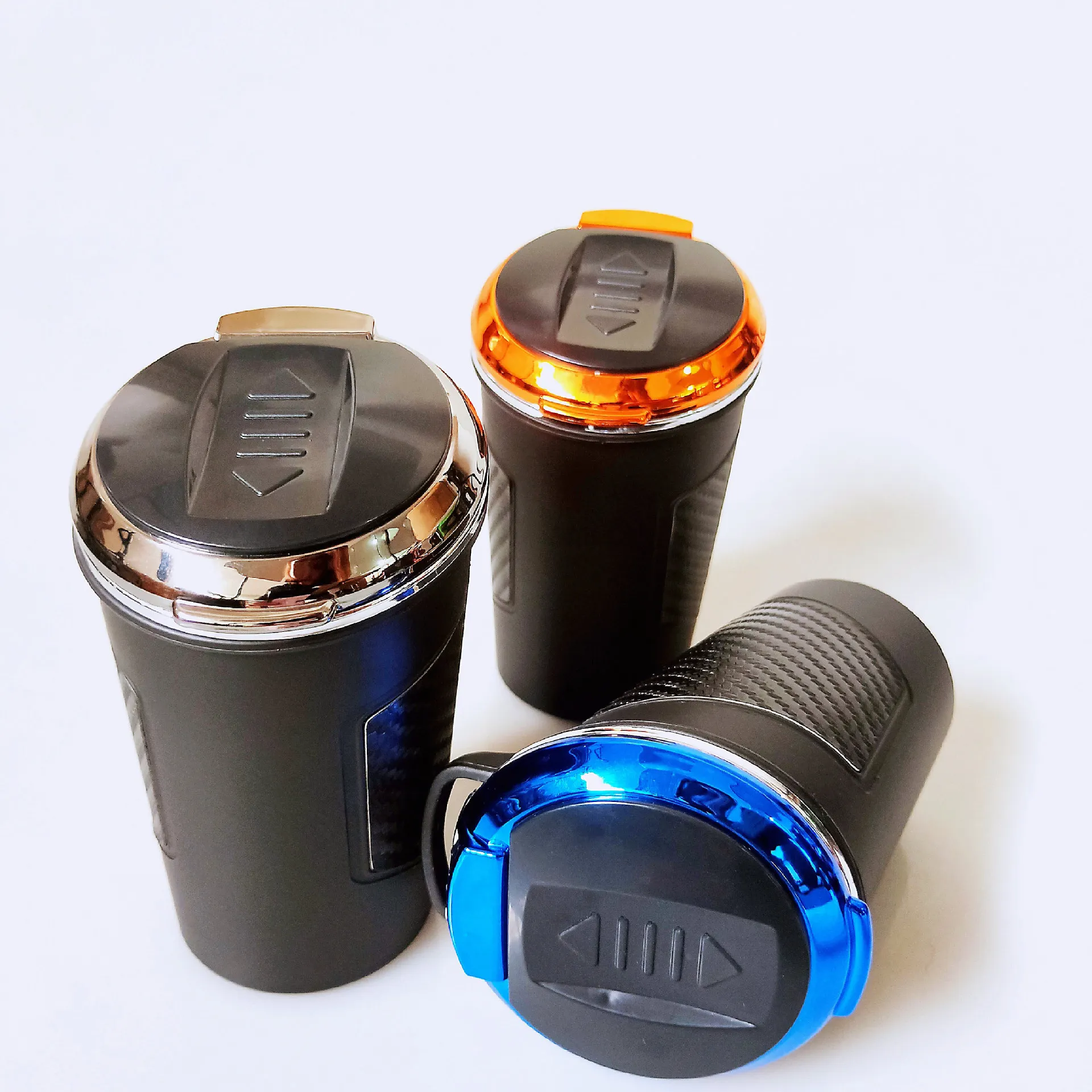 Wholesale Multi-Function On-Board Ashtray With Cover USB Rechargeable Lighter