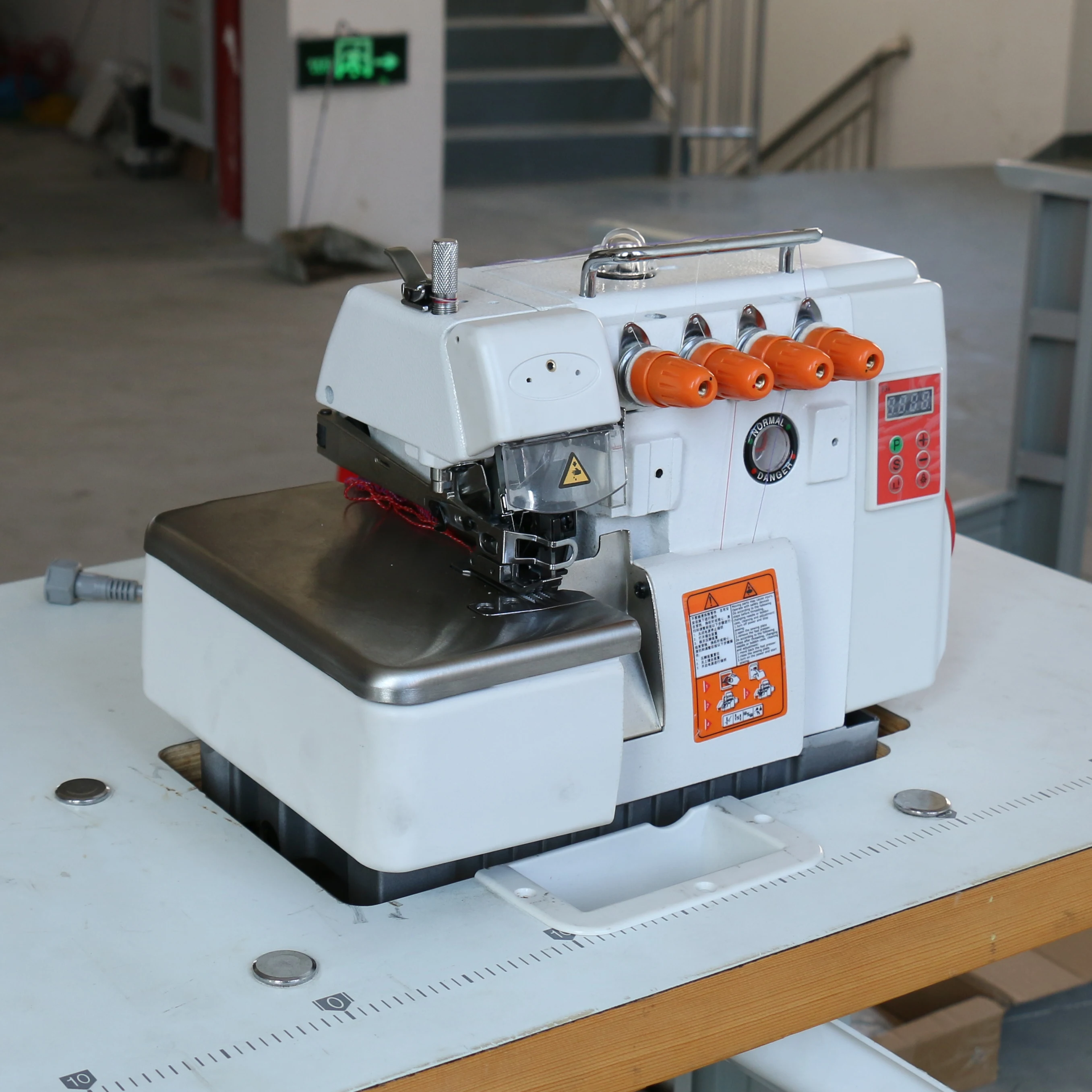 747D прямой привод серводвигателя оверлок швейная машина Горячая продажа технических деталей