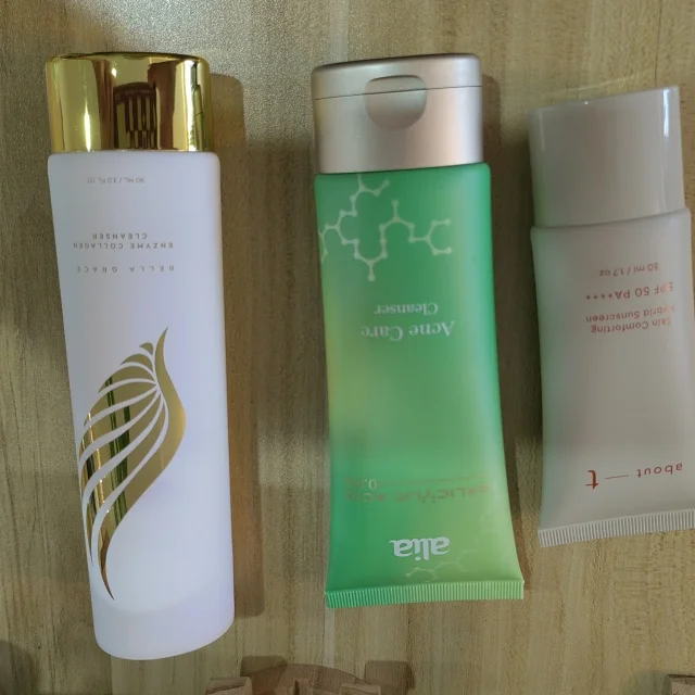 Oval Shape PE Tube with screw up lid for sunscreen cosmetic