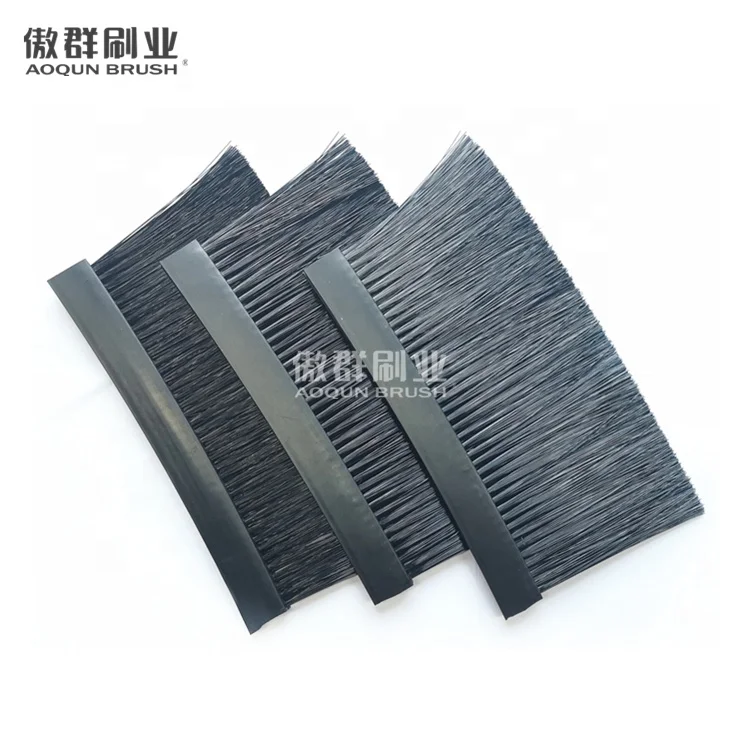 
 Серверная стойка, щетка, втулка, верхняя панель с входом щетки  