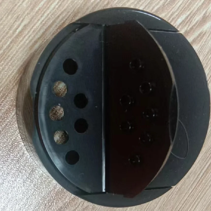 6 oz Empty plastic square spice jar salt and pepper shaker with Black Screw Lids to Pour or Shake/tarro de especias