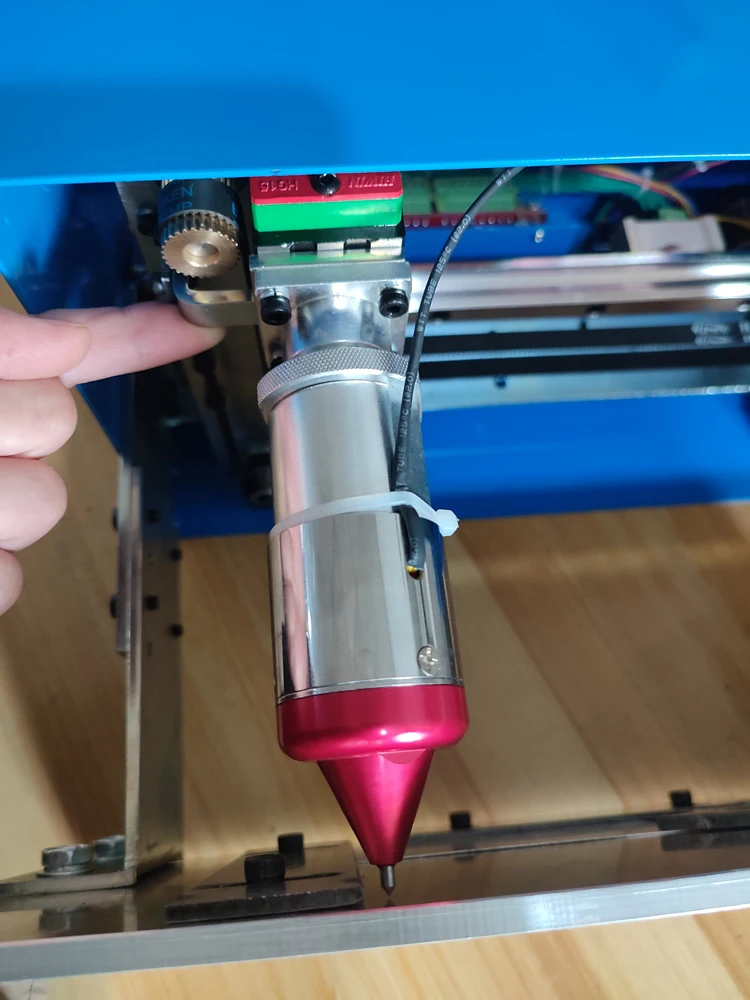 XANYI MARK Portable Electric Handheld Dot Peen Pin Marking Machinery  CNC Nameplate Engraving Marking Marker Machine Italy