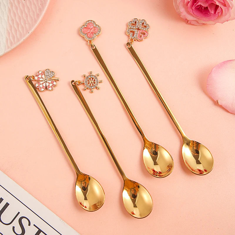 Clover charms spoon gold spoon set with color box golden spoon fork set door gift set