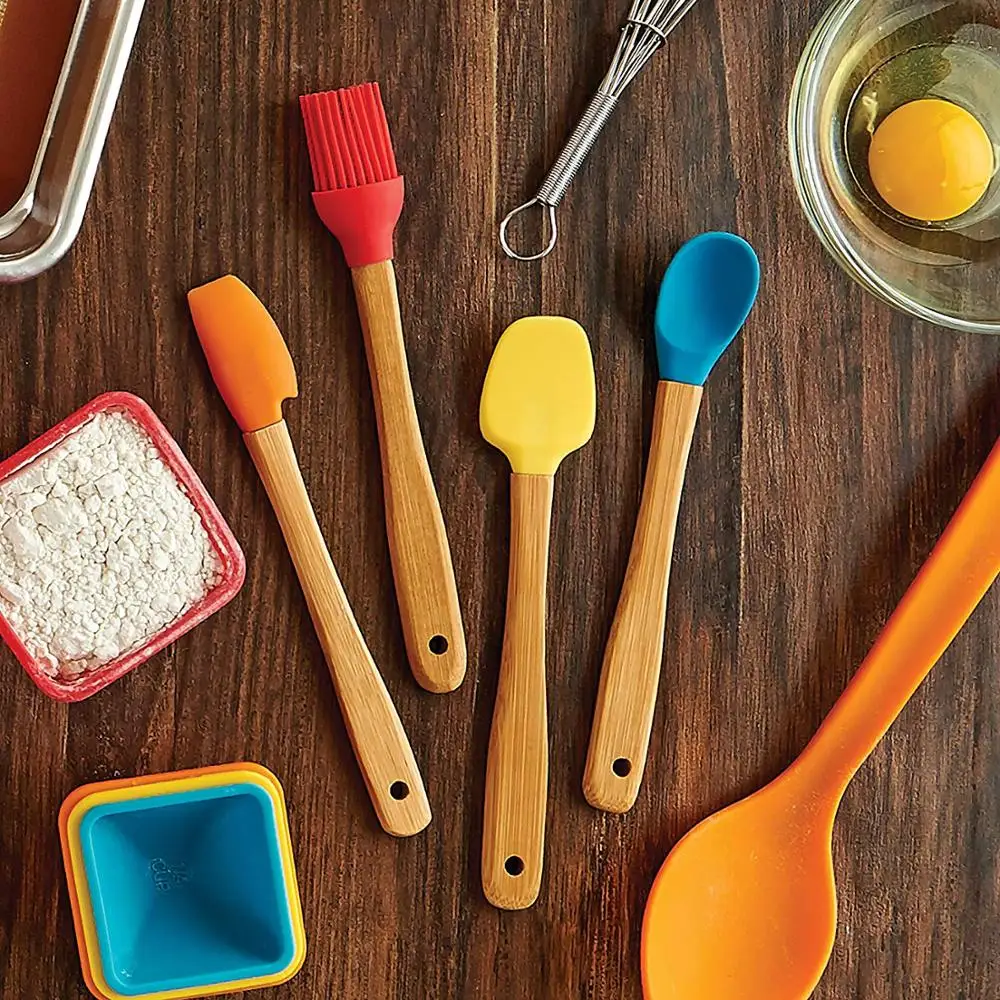 
America hot selling unique design 5Piece Silicone Mini Utensil Set with Wood Handle 
