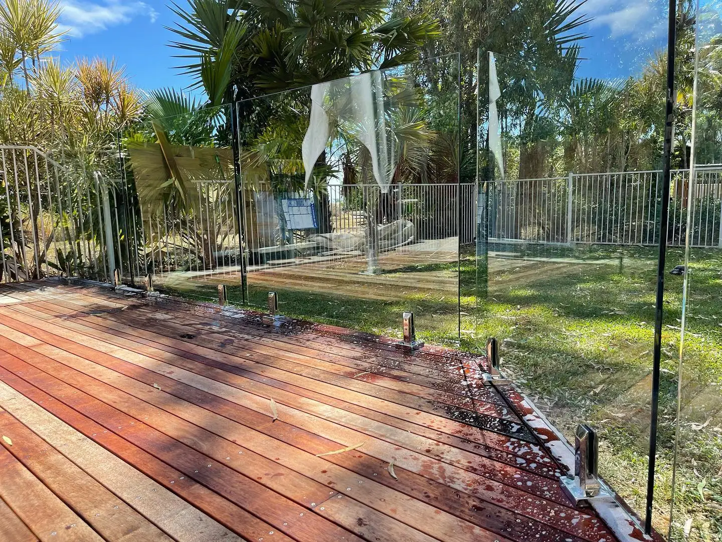 hot sell railing for stairs stainless steel spigot square base plate duplex2205 glass spigot fence railing clamp