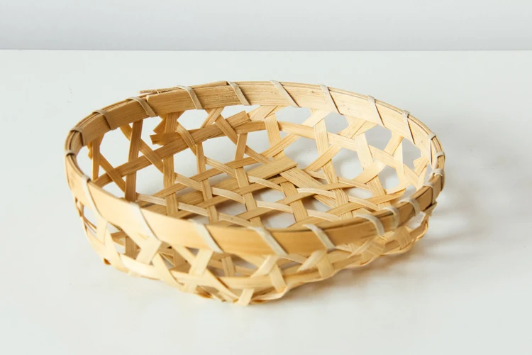 Biodegradable kitchen vegetable storage picnic round straw/wood woven bamboo hamper basket set with lid for gifts