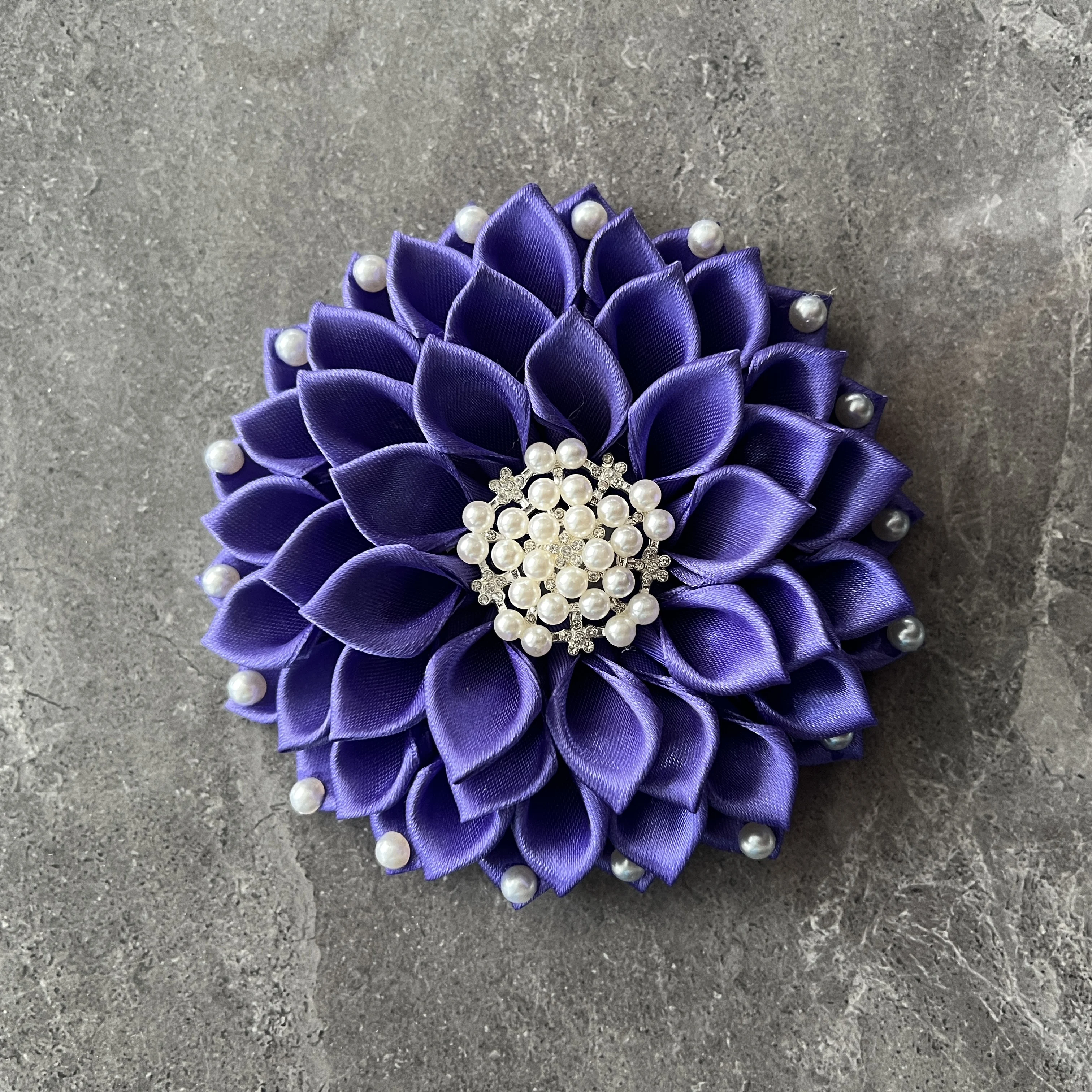 Promotional Purple Flower Brooch Sorority Women Greek Delta Handmade African Violet Corsageed Pearl Corsage Brooch